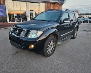 Nissan Nissan Pathfinder 3.0 dCi LE Leder Navi Kamera 7 S Gebrauchtwagen