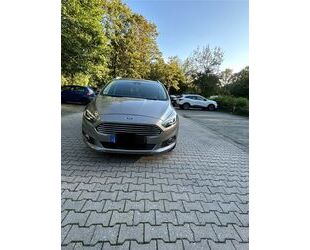 Ford Ford S-Max 2,0 EcoBoost 176kW Titanium Automatik . Gebrauchtwagen