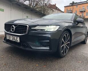 Volvo Volvo V60 Kombi R DESIGN*VOLVO SERVICE NEU*1. HAND Gebrauchtwagen