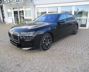 BMW BMW 740d xDrive M Sport Vollausstattung Panoramad. Gebrauchtwagen