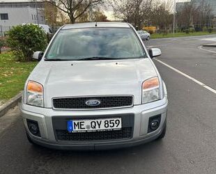 Ford Ford Fusion 1,6 16V + + Gebrauchtwagen