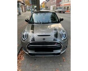 Mini MINI Cooper S aus 12/2019 mit 25.999 KM Gebrauchtwagen