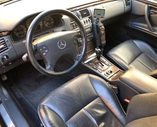 Mercedes-Benz Mercedes-Benz E270 aus erster Hand Gebrauchtwagen