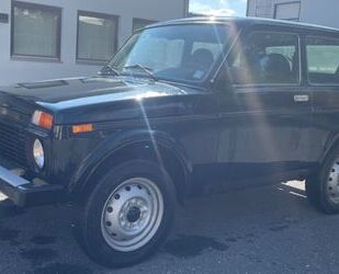 Lada Lada Niva 1.7i 4x4 PUR Euro 5 TÜV 06/2025 Gebrauchtwagen