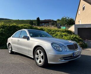 Mercedes-Benz Mercedes-Benz ROSTFREIE RENTNERWAGEN E200 KOMPRESS Gebrauchtwagen