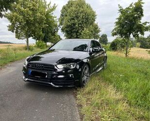 Audi Audi S3 LIMOUSINE / PANTHERBLACK / VOLLAUSSTATTUNG Gebrauchtwagen