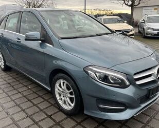 Mercedes-Benz Mercedes-Benz B 180 Urban LED/SHZ/Park/Navi/BT Gebrauchtwagen