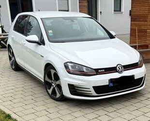 VW Volkswagen Golf VII GTI DAB Nav Xenon H&R Bull-X Gebrauchtwagen