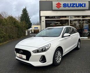 Hyundai Hyundai i30cw T-GDI 1.0 KOMBI KLIMA LED FSE SPUR P Gebrauchtwagen