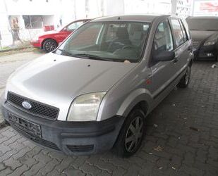 Ford Ford Fusion Ambiente Klima 8-fach bereift Gebrauchtwagen