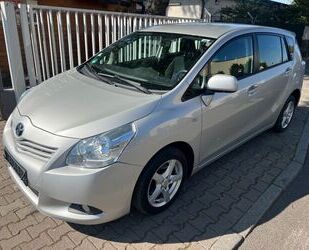 Toyota Toyota Verso 1.6l Valvematic Life *TÜV 01/2025* Gebrauchtwagen