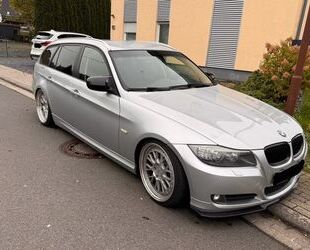 BMW BMW 320d Touring Sportpak/19Zoll/GewideFW/HU Neu Gebrauchtwagen