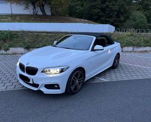 BMW BMW 220i Steptronic Cabrio M Sport **KEIN WINTER* Gebrauchtwagen