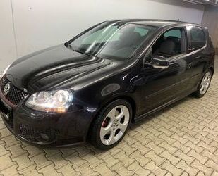 VW Volkswagen Golf 2.0 T-FSI DSG GTI GTI*2.Hand* Gebrauchtwagen