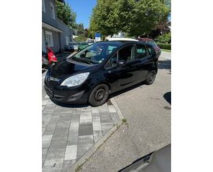 Opel Opel Meriva B Design Edition Gebrauchtwagen