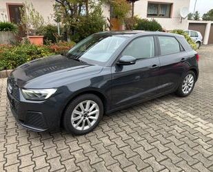 Audi Audi A1 Sportback 30 TFSI LED,SHZ,PDC vo.u.hi.8xA Gebrauchtwagen