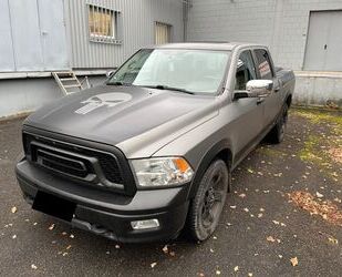 Dodge Dodge Ram 1500 4WD Crew Cab 140.5