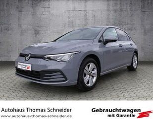 VW Volkswagen Golf VIII Life 1.5 TSI NAV/SHZ/PDC/ACC Gebrauchtwagen