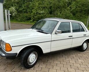 Mercedes-Benz Mercedes-Benz 240 Gebrauchtwagen