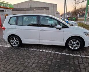 VW Volkswagen Touran 1.6 TDI SCR Trendline Gebrauchtwagen