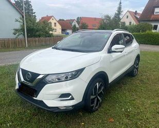 Nissan Nissan Qashqai 1.3 DIG-T DCT Zama DSG PANO AHK Ga Gebrauchtwagen