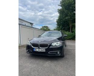 BMW BMW 530d xDrive Touring A Luxury Line Luxury Line Gebrauchtwagen