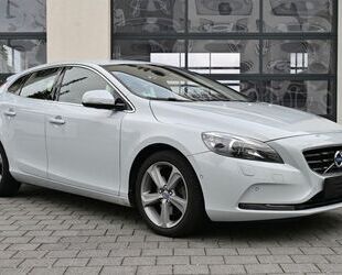 Volvo Volvo V40 T3 Momentum *Sehr gepflegt* Gebrauchtwagen