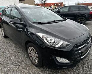 Hyundai Hyundai i30 1,6 blue Trend Rückfahrkamera*Pdc Gebrauchtwagen