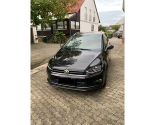 VW Volkswagen Golf Sportsvan 1.5 TSI ACT OPF 96kW JOI Gebrauchtwagen