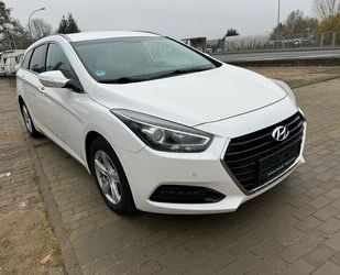 Hyundai Hyundai i40 cw Navi.R.Kamer.SHZ.8.Fach.Ber.TOP. Gebrauchtwagen