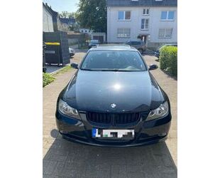 BMW BMW 318i - Gebrauchtwagen