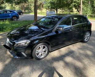 Mercedes-Benz Mercedes-Benz A 200 d 4MATIC Urban DCT Urban Gebrauchtwagen