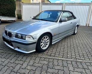 BMW BMW 320i Cabrio 320i Gebrauchtwagen