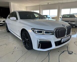 BMW BMW 750 d xDrive/MASSAGE/PANO/BMW LEASER/AMBIENTE Gebrauchtwagen