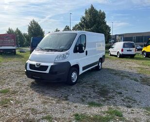 Peugeot Peugeot Boxer HDi Kühlkasten L1H1 Klima AHK 3Sitze Gebrauchtwagen