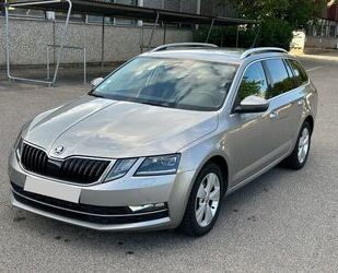 Skoda Skoda Octavia Combi Style Navi Xenon Leder ACC Gebrauchtwagen