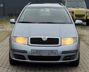 Skoda Skoda Fabia 1.4 Combi Extra 75PS Automatik Klimaan Gebrauchtwagen