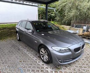 BMW BMW 525d Touring *Navi*HUD*HiFi*Panorama*Leder* Gebrauchtwagen