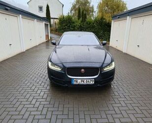 Jaguar Jaguar XE 20d 180PS AWD Prestige Automatik Prestig Gebrauchtwagen