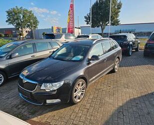 Skoda Skoda Superb Combi 2.0TDI DSG Elegance XENON NAVI Gebrauchtwagen