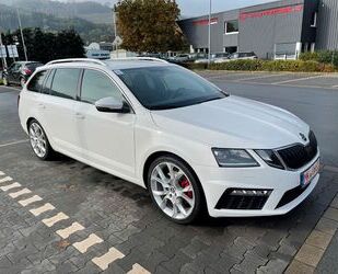 Skoda Skoda Octavia 2.0 TDI SCR DSG RS Combi RS Gebrauchtwagen