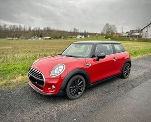 Mini MINI Cooper 3-Türer / Blazing Red II metallic Gebrauchtwagen