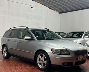 Volvo Volvo V50 2.4 Automatik Navi Sitzh PDC Gebrauchtwagen