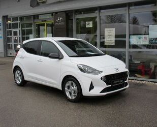 Hyundai Hyundai i10 1.0 Connect & Go / Navi / Kamera / SHZ Gebrauchtwagen