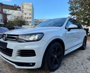 VW Volkswagen Touareg3.0 V6TDI R-LINE*MAX.VOLL*AUT/PA Gebrauchtwagen