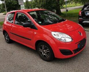 Renault Renault Twingo 2 (sehr sparsam, wenig km, TÜV) Gebrauchtwagen