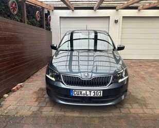 Skoda Skoda Fabia 1.4l TDI DSG 66kW Ambition Ambition Gebrauchtwagen