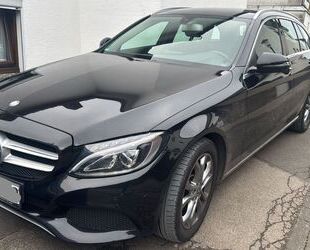 Mercedes-Benz Mercedes-Benz C 220 d 4MATIC Automatik Teilleder Gebrauchtwagen