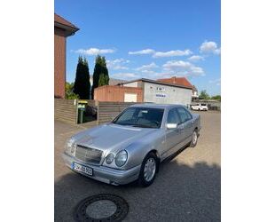 Mercedes-Benz Mercedes-Benz E 240 ELEGANCE Gebrauchtwagen