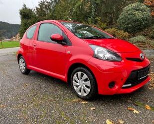 Toyota Toyota Aygo (X) 1,0-l-VVT-i Cool & GO TOP ZUSTAND Gebrauchtwagen